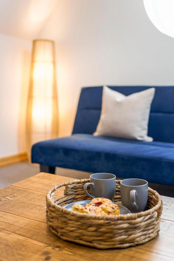 Spacious, Newly Renovated, Three Bedroom Town Centre Duplex Apartment With Free Parking, Sleeps Seven - Walking Distance To Beach Bournemouth Exterior foto